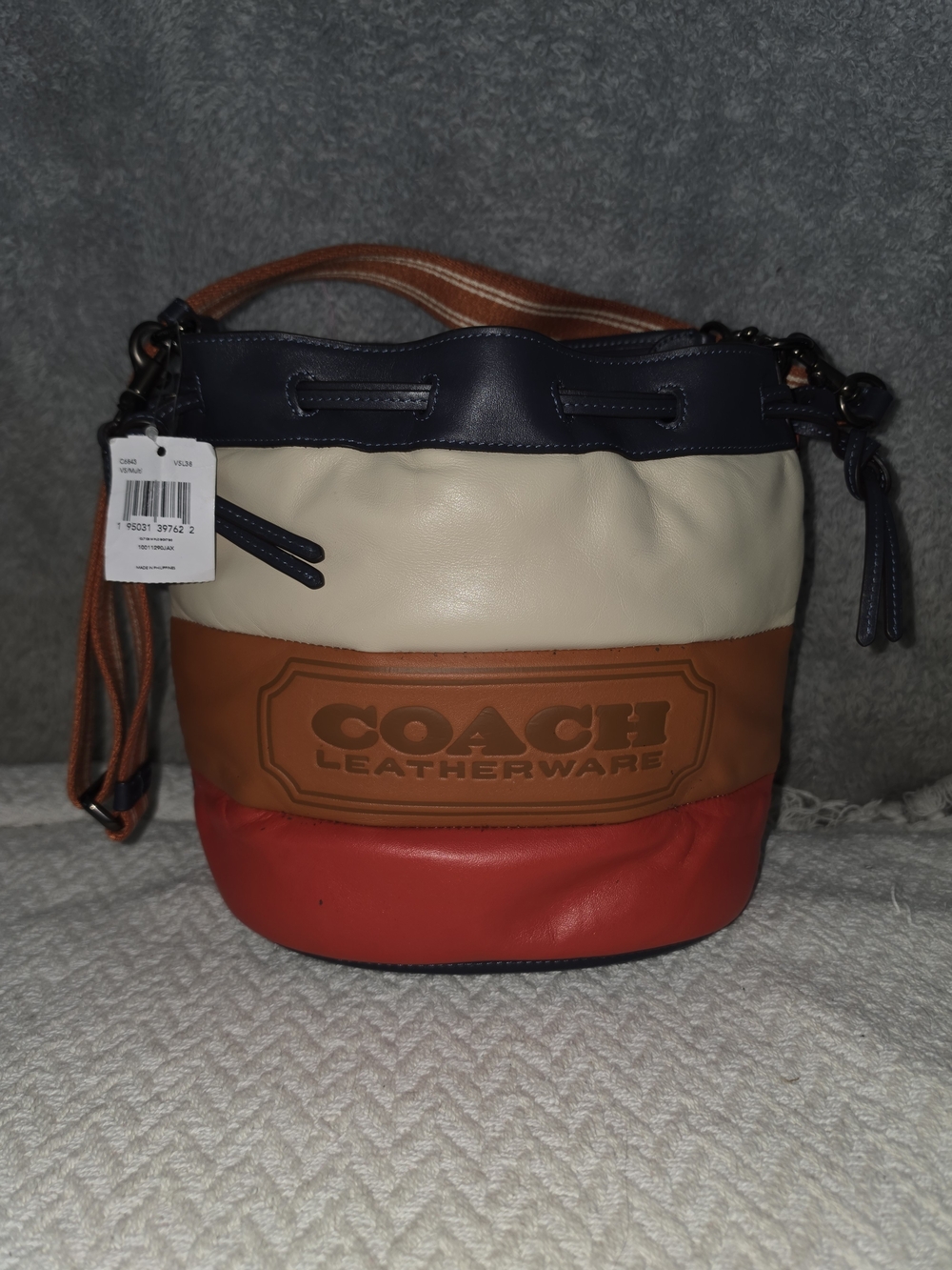 Vintage Coach Quilted Colorblock Multi Coach Badge Field Bucket Bag - Picture 5 of 16